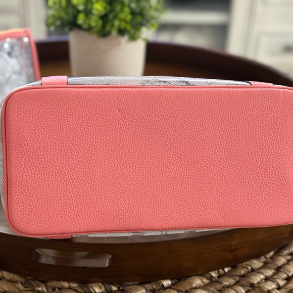 Coach Pink lemonade &  Tan Women's clear Tote NWOT - Picture 3 of 4